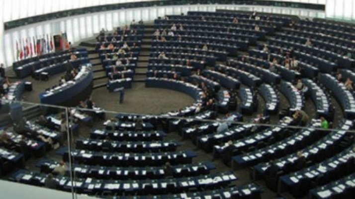 Sondaj CSCI: Cum se vor împărţi mandatele după alegerile europarlamentare